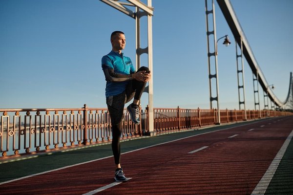 Come organizzare un marathon di serie TV per un weekend di relax a casa?